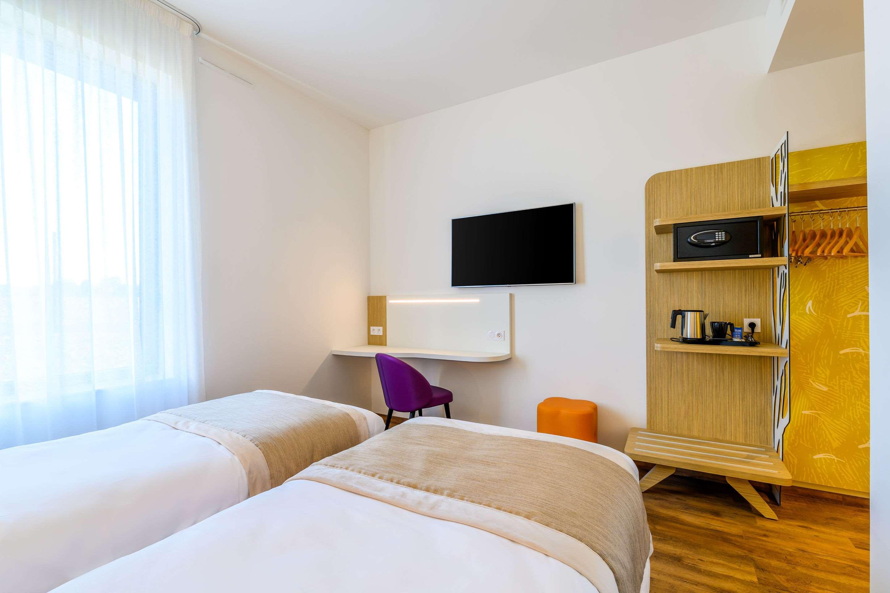 Kyriad Prestige Amiens Poulainville - Hotel And Spa מראה חיצוני תמונה