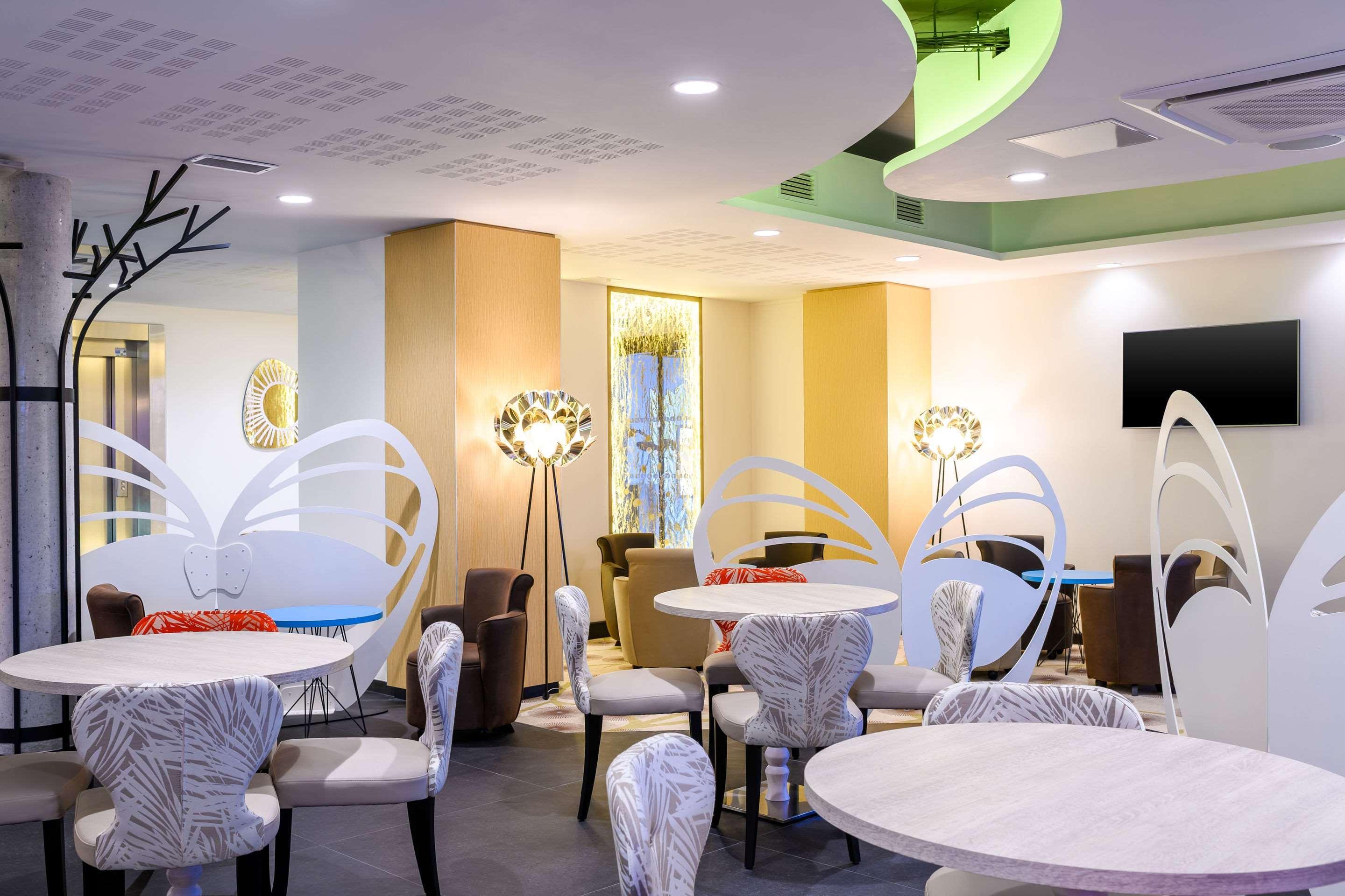 Kyriad Prestige Amiens Poulainville - Hotel And Spa מראה חיצוני תמונה