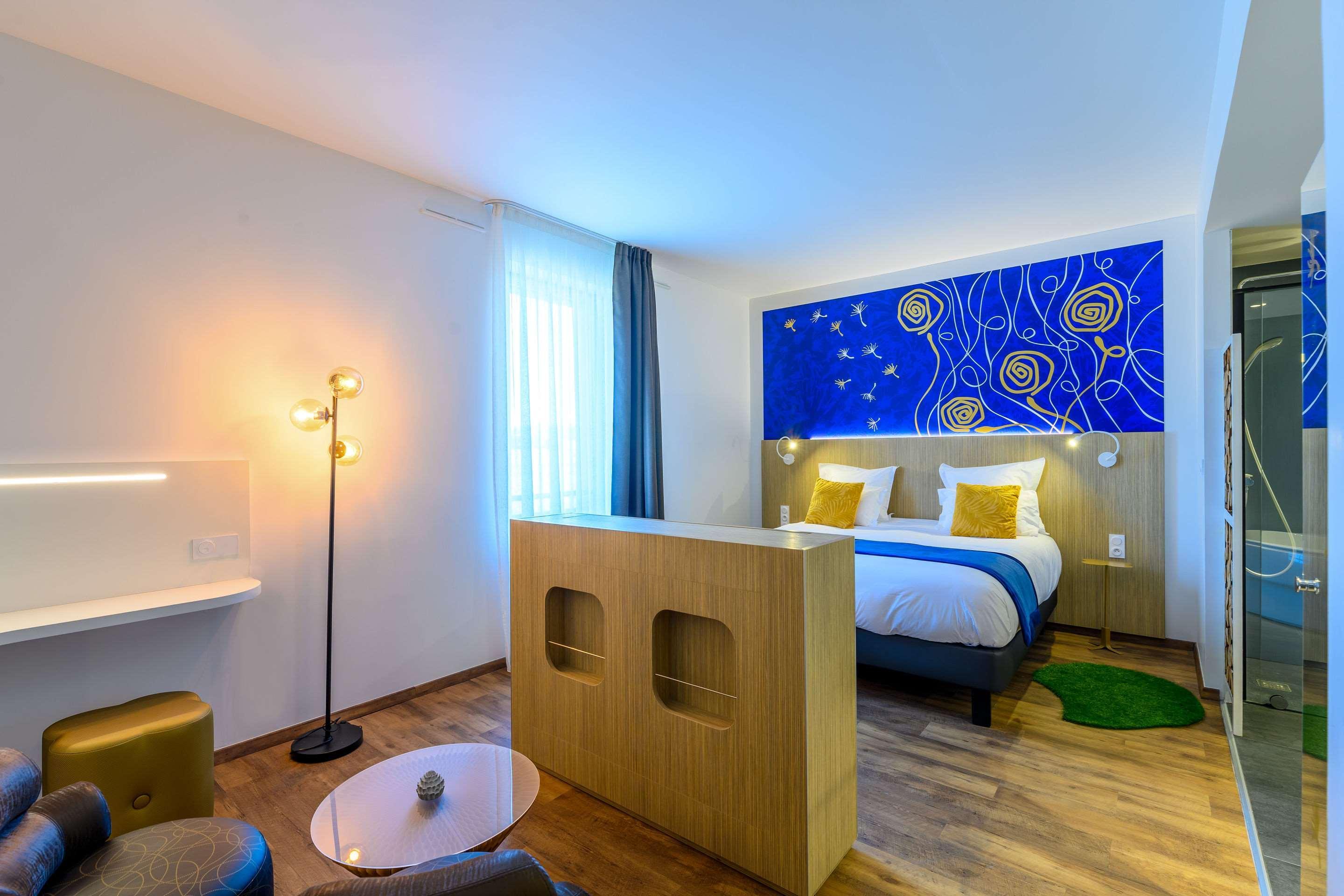Kyriad Prestige Amiens Poulainville - Hotel And Spa מראה חיצוני תמונה