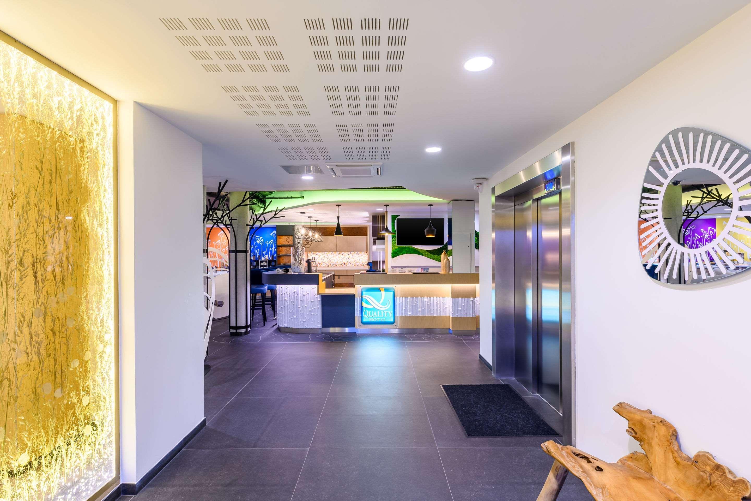 Kyriad Prestige Amiens Poulainville - Hotel And Spa מראה חיצוני תמונה