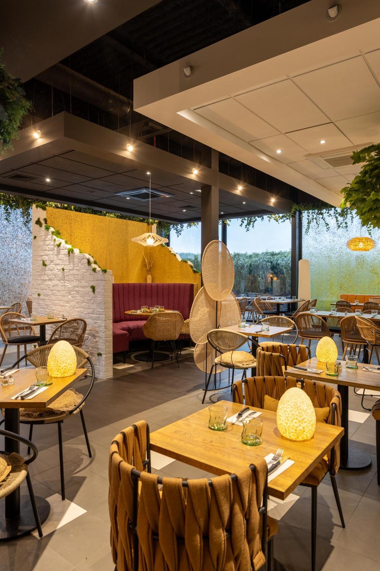 Kyriad Prestige Amiens Poulainville - Hotel And Spa מראה חיצוני תמונה
