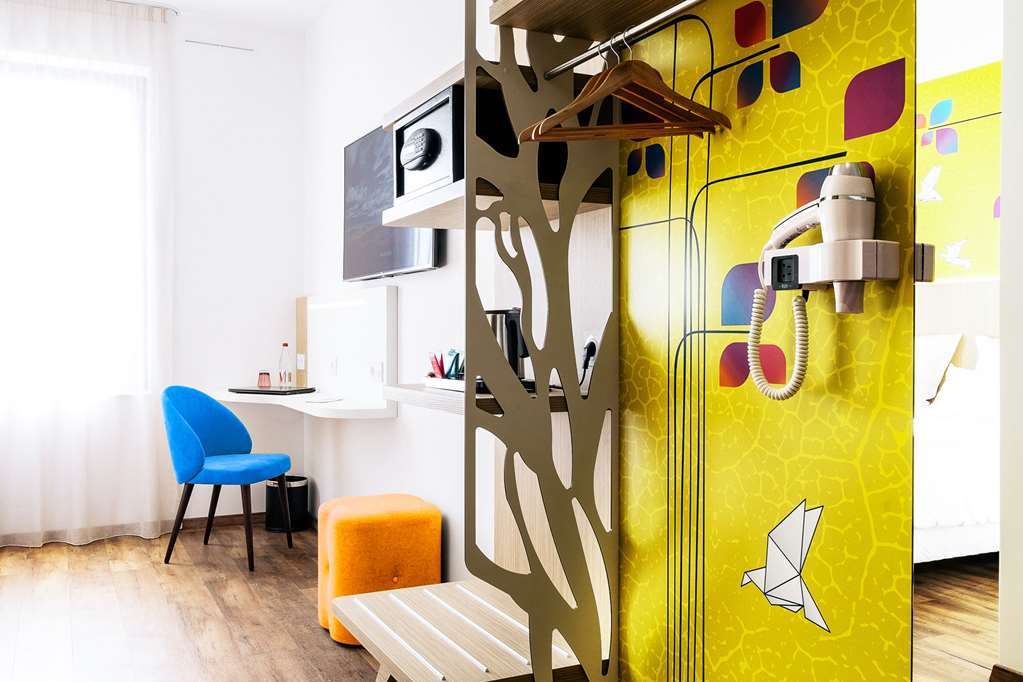 Kyriad Prestige Amiens Poulainville - Hotel And Spa חדר תמונה